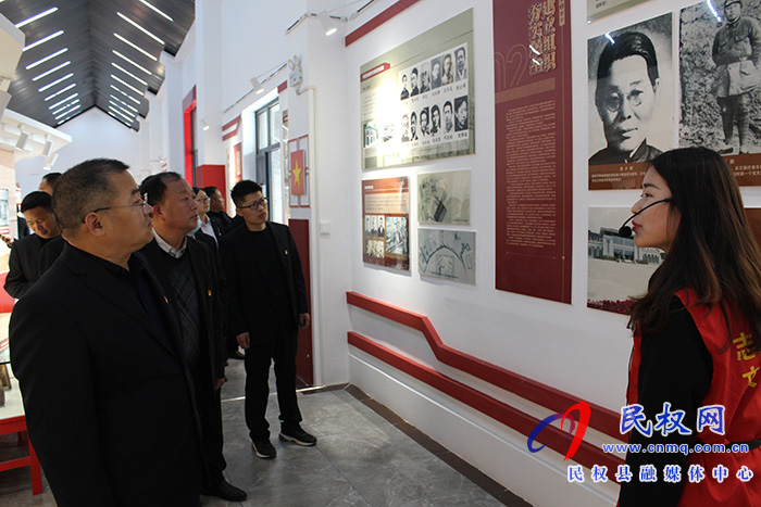 民權(quán)縣實(shí)驗(yàn)中學(xué)黨支部到秣坡紅色教育基地開展黨史學(xué)習(xí)教育