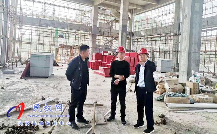 縣總工會黨組書記、主席瞿志君調(diào)研新建工人文化宮項(xiàng)目建設(shè)情況