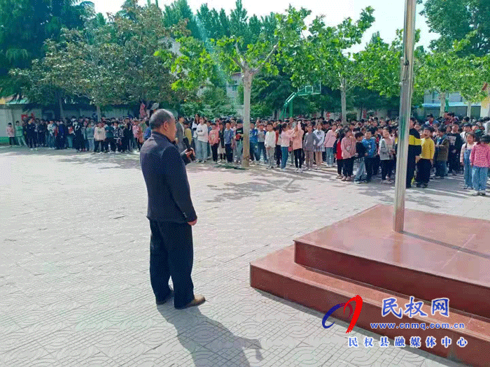 龍?zhí)伶?zhèn)：“五老”宣講團黨史學(xué)習(xí)教育開講啦