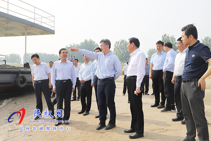 水利部河湖司副司長(zhǎng)、一級(jí)巡視員陳大勇一行到我縣調(diào)研黃河故道河道采砂專(zhuān)項(xiàng)整治工作