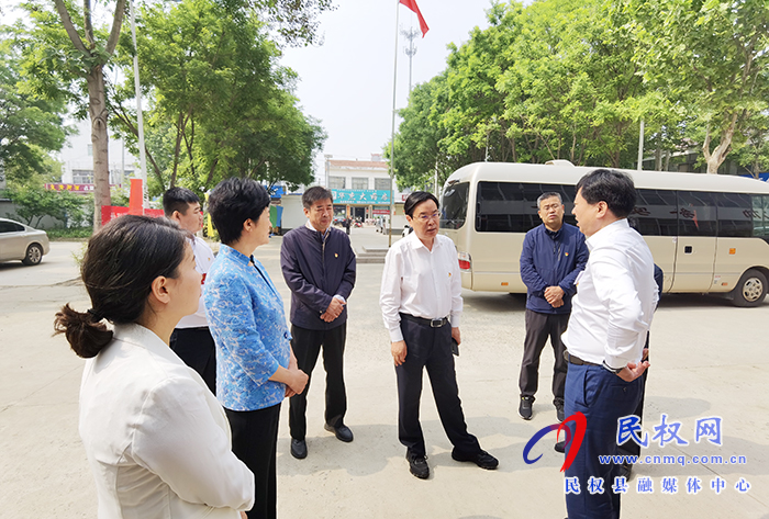 市人大常委會(huì)副主任、縣委書記姬脈常調(diào)研鄉(xiāng)鎮(zhèn)換屆工作