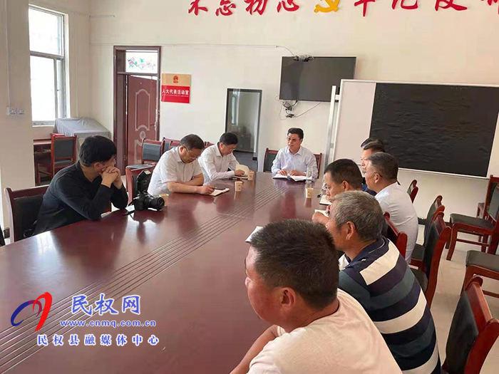 市人大副主任王琦到我縣程莊鎮(zhèn)江集村開展“三五”基層工作日活動(dòng) 市人大副主任王琦到我縣程莊鎮(zhèn)江集村開展“三五”基層工作日活動(dòng)