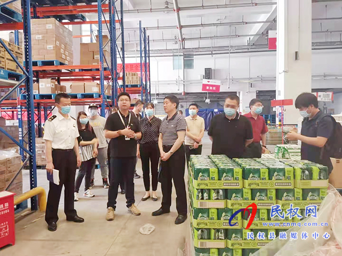 縣委常委、副縣長房季帶隊先后赴天津、寧波、上海等地招商考察