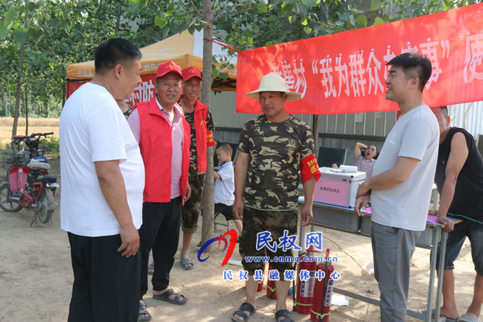 我縣積極組織開展“我為群眾辦實事，服務(wù)三夏當(dāng)先鋒”主題實踐活動
