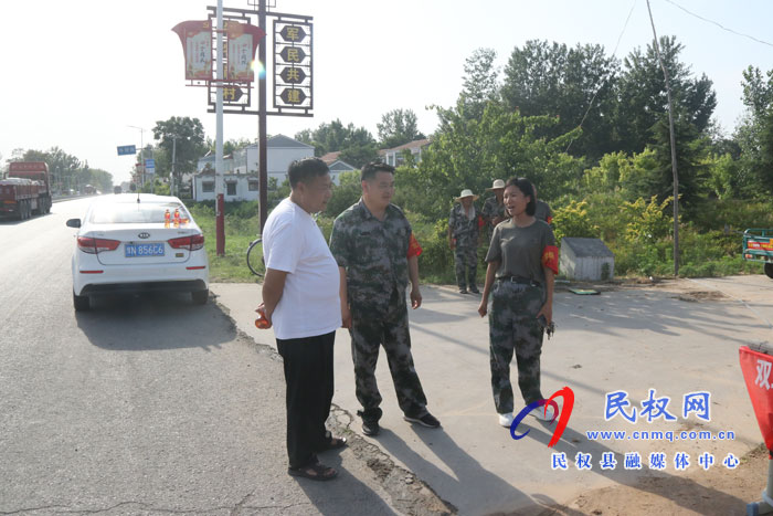 我縣積極組織開展“我為群眾辦實事，服務(wù)三夏當(dāng)先鋒”主題實踐活動