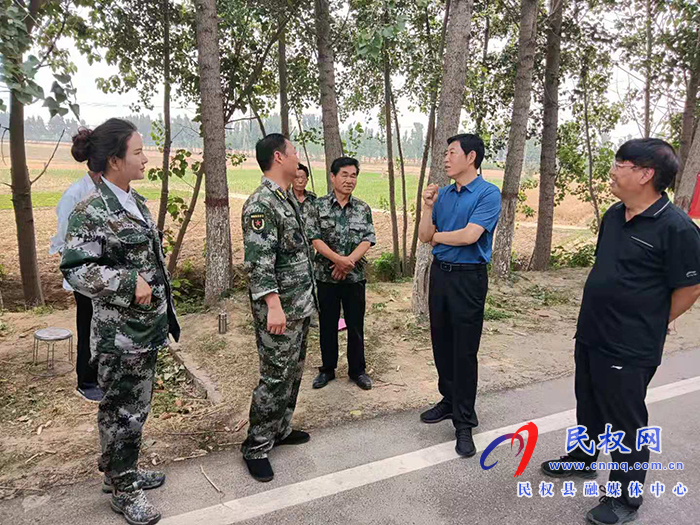 縣委常委、宣傳部長屠志遠到莊子鎮(zhèn)調(diào)研“三夏”生產(chǎn)工作