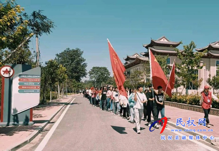 雙塔鎮(zhèn)初級中學(xué)組織學(xué)生開展“學(xué)黨史、強(qiáng)信念、跟黨走”系列主題教育活動(dòng)
