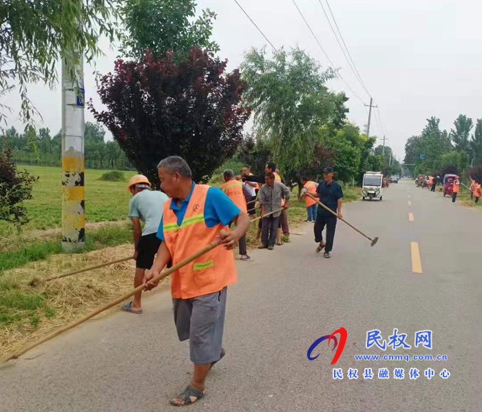 【黨員為咱辦實(shí)事】龍?zhí)伶?zhèn):扎實(shí)開展夏季公路養(yǎng)護(hù)管理工作 【黨員為咱辦實(shí)事】龍?zhí)伶?zhèn):扎實(shí)開展夏季公路養(yǎng)護(hù)管理工作