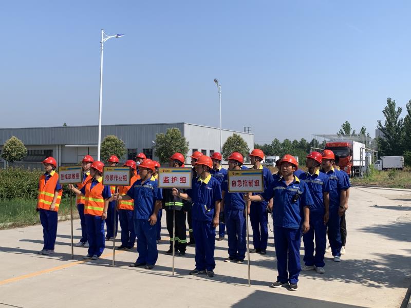 縣住建局組織舉辦燃氣管網(wǎng)事故應(yīng)急搶險演練 縣住建局組織舉辦燃氣管網(wǎng)事故應(yīng)急搶險演練