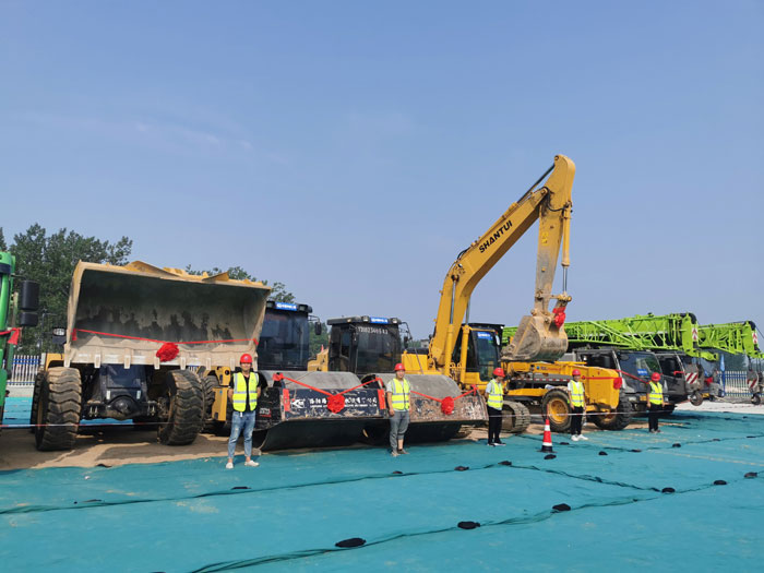濮陽至湖北陽新高速公路、豫魯省界至寧陵段項(xiàng)目開工儀式在民舉行