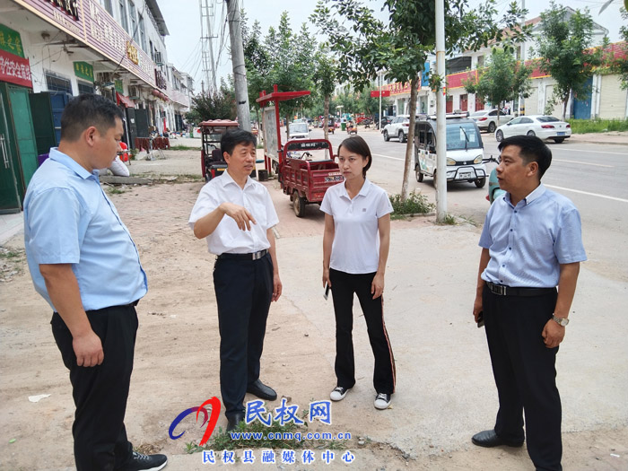 縣政府黨組成員、信訪局局長陳鴻志督查伯黨鄉(xiāng)安全生產(chǎn)排查整改工作