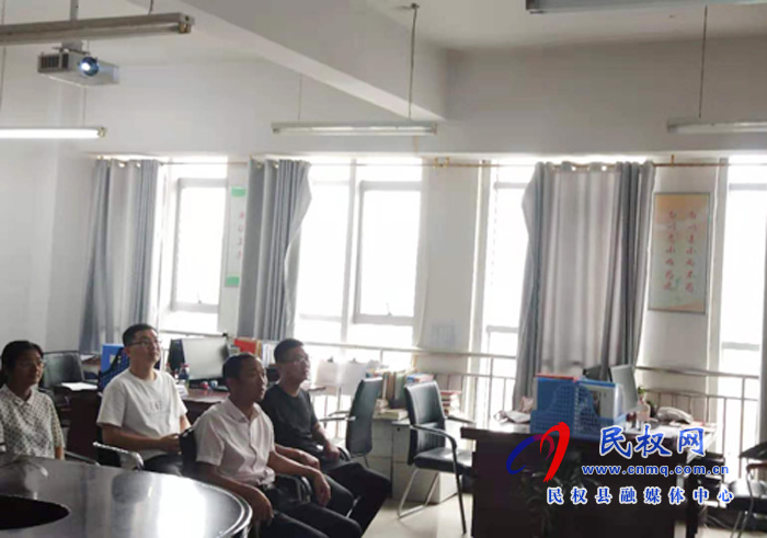 我縣各鄉(xiāng)鎮(zhèn)（街道辦）、縣直各單位組織收聽收看全縣安全生產(chǎn)知識(shí)專題培訓(xùn)會(huì)