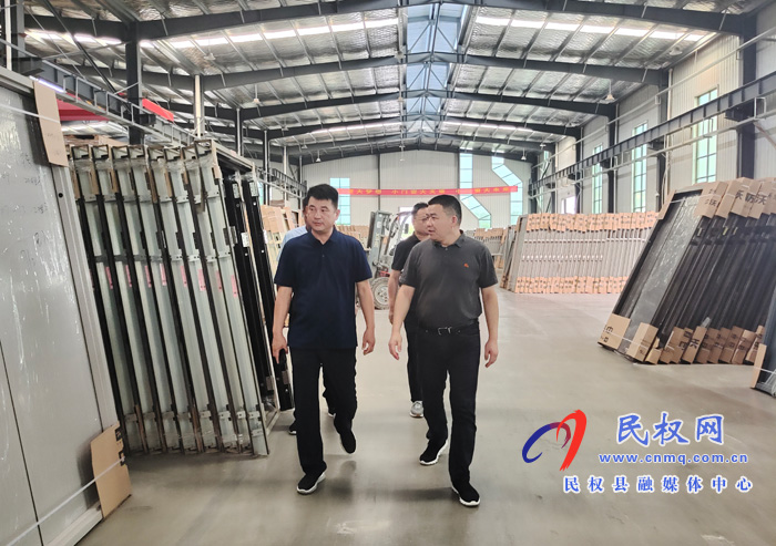 雙塔鎮(zhèn)：黨委書記葛運(yùn)剛深入開展 “萬人助萬企”活動(dòng)