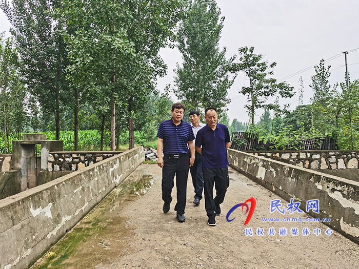 縣政協(xié)主席周明河開展巡河工作