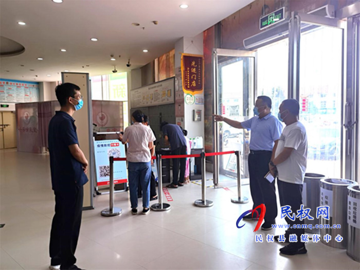 縣工商聯(lián)深入開(kāi)展“萬(wàn)人助萬(wàn)企”活動(dòng) 縣工商聯(lián)深入開(kāi)展“萬(wàn)人助萬(wàn)企”活動(dòng)