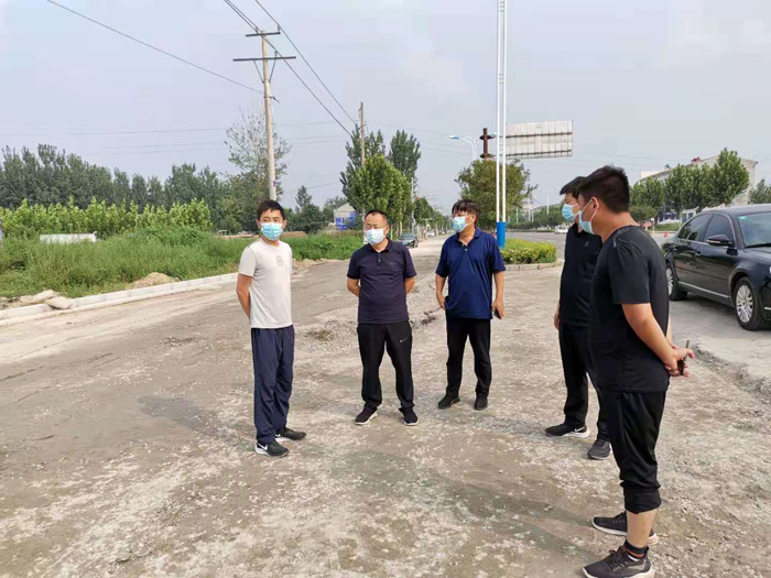 縣政協(xié)主席周明河到冰熊大道西段環(huán)境綜合整治項目 督導(dǎo)檢查工作 縣政協(xié)主席周明河到冰熊大道西段環(huán)境綜合整治項目 督導(dǎo)檢查工作