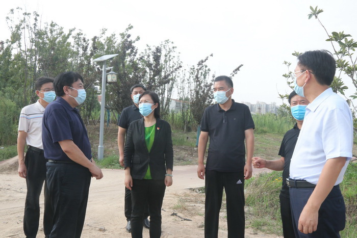 縣委副書記、代縣長王靜嫻查看防汛、安全生產(chǎn)和疫情防控等工作