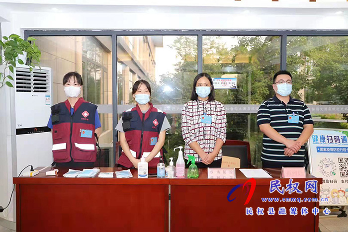 聚焦人代會(huì)：履職盡責(zé)人大代表向大會(huì)報(bào)到