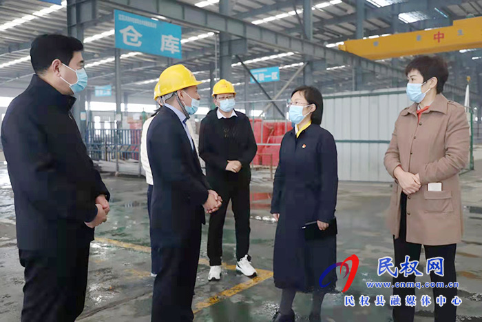 縣委副書記、縣長(zhǎng)王靜嫻深入部分企業(yè)開展“萬(wàn)人助萬(wàn)企”活動(dòng)