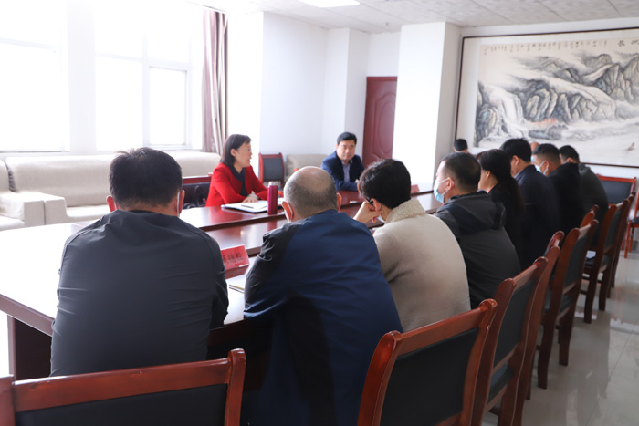 縣委副書記、縣長王靜嫻到發(fā)改委調(diào)研并主持召開工作交流座談會