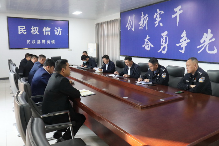 縣委常委、政法委書記陳鴻志到野崗鎮(zhèn)調(diào)研信訪穩(wěn)定、禁毒、反詐、安全大巡防等工作