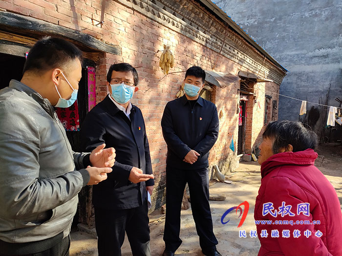 縣委常委、統(tǒng)戰(zhàn)部長李君到花園鄉(xiāng)督導(dǎo)鞏固脫貧攻堅(jiān)成果后評估工作