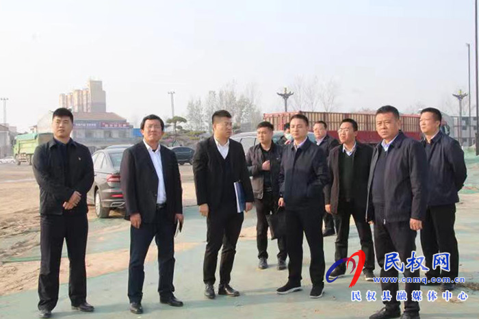 縣委常委、統(tǒng)戰(zhàn)部長李君主持召開項目建設(shè)推進(jìn)現(xiàn)場會