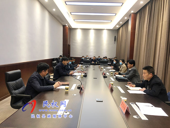 市委黨史學(xué)習(xí)教育第九巡回指導(dǎo)組巡聽縣委理論學(xué)習(xí)中心組專題會議
