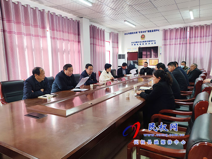 市人大常委會副主任、市總工會主席姬脈常到白云寺鎮(zhèn)柏木崗村開展鞏固脫貧成果“大排查大整改”活動
