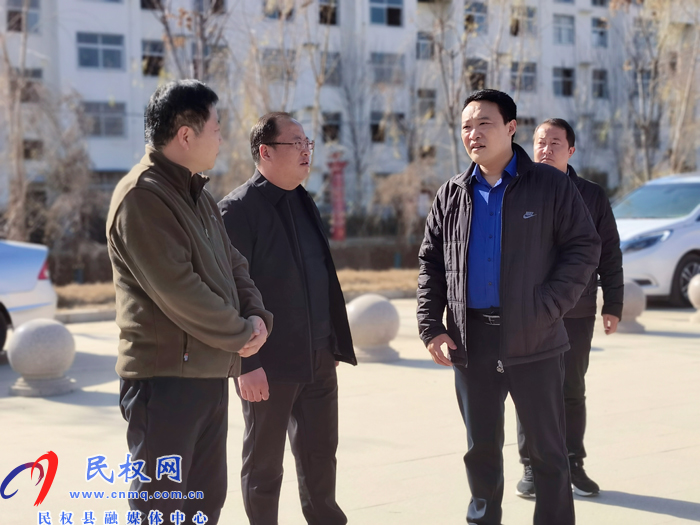 縣委常委、組織部長(zhǎng)王義彬督導(dǎo)檢查農(nóng)村人居環(huán)境整治、脫貧攻堅(jiān)鞏固提升、駐村第一書記工作
