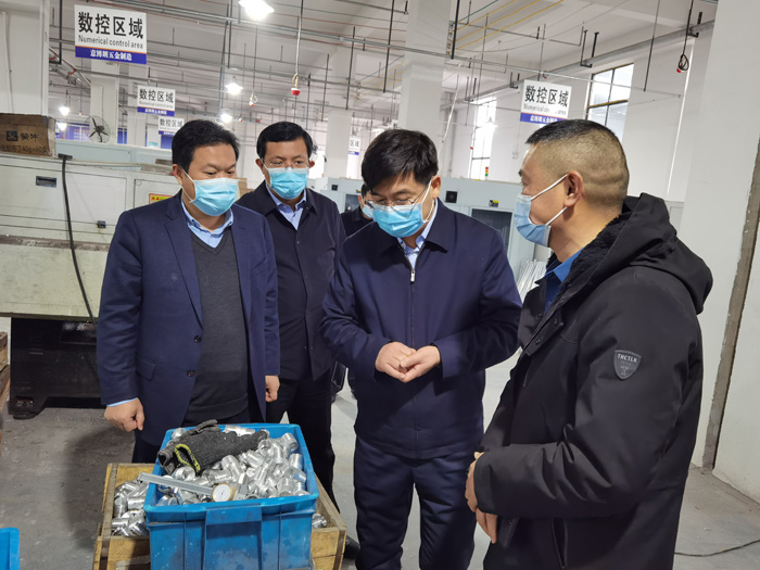 縣委書記張團(tuán)結(jié)率隊赴湖北十堰市招商考察