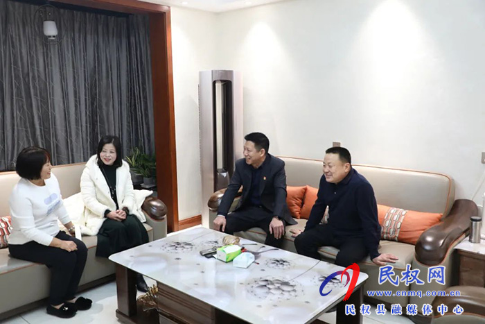 縣委常委、縣紀委書記、縣監(jiān)委主任冉燃開展廉政家訪活動