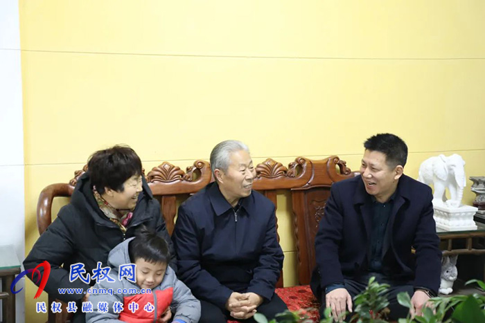 縣委常委、縣紀委書記、縣監(jiān)委主任冉燃看望慰問退休老干部