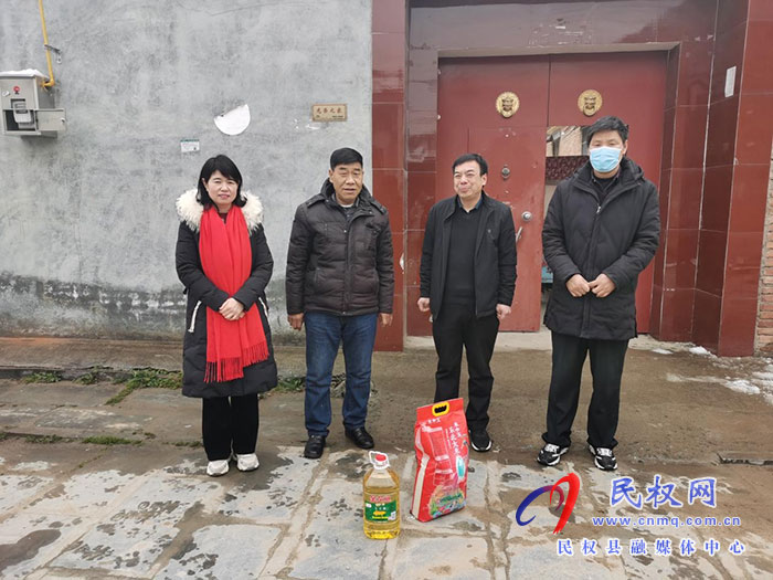 縣委黨校開展春節(jié)走訪慰問幫扶村困難群眾、老黨員及離退休老干部活動