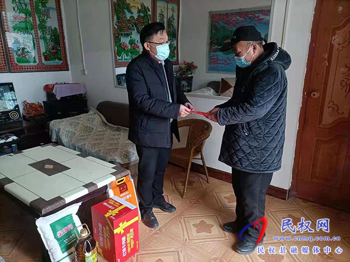 縣委常委、宣傳部長(zhǎng)、副縣長(zhǎng)畢道喜走訪慰問(wèn)老黨員、困難黨員和“春蕾女童”