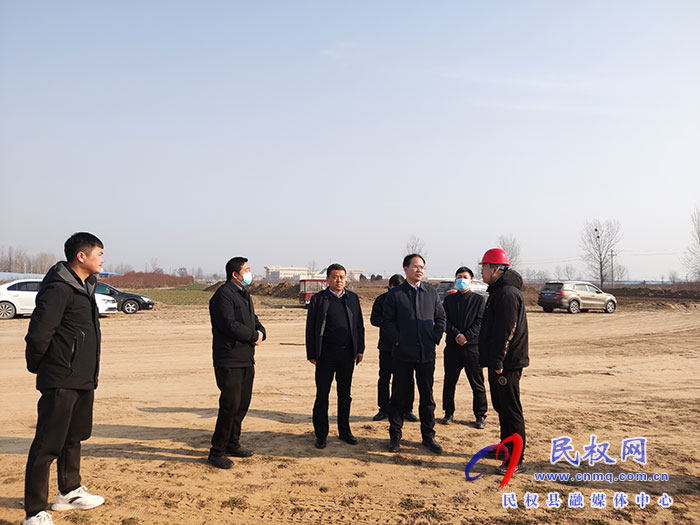 縣委常委、常務(wù)副縣長王景義調(diào)研企業(yè)運(yùn)營情況