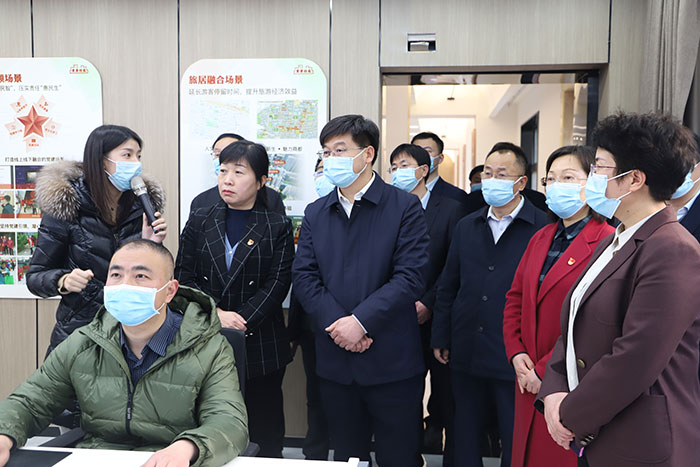  我縣黨政考察團(tuán)赴鄭州市管城回族區(qū)開展結(jié)對(duì)共建、考察交流