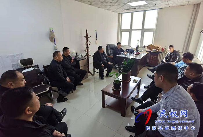 民權(quán)縣生態(tài)環(huán)境分局夜校開展“強(qiáng)思想、提素質(zhì)、增本領(lǐng)”業(yè)務(wù)培訓(xùn)