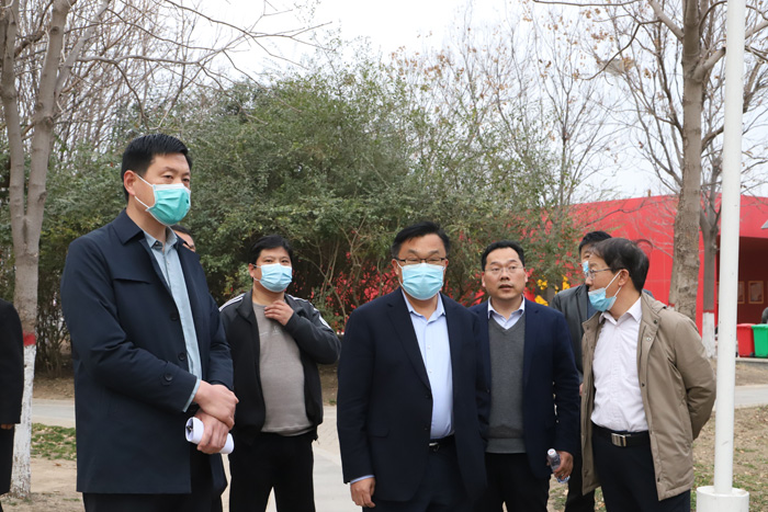 縣委常委、宣傳部長、副縣長畢道喜調(diào)研城市書房選址工作
