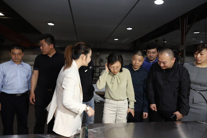 縣委副書記、縣長王靜嫻帶隊到廣東省佛山市不銹鋼產(chǎn)業(yè)園招商考察