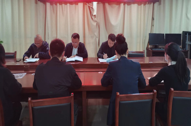 縣委統(tǒng)戰(zhàn)部集中學(xué)習(xí)《中國共產(chǎn)黨統(tǒng)一戰(zhàn)線工作條例》