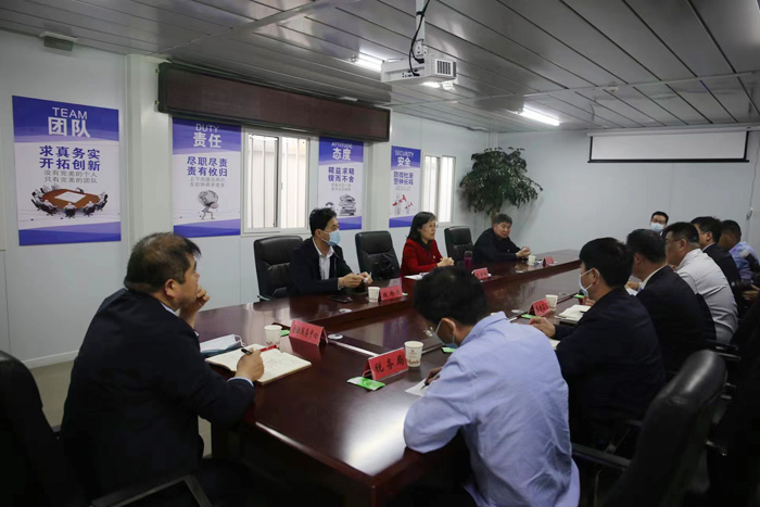 縣委副書記、縣長王靜嫻調(diào)研房地產(chǎn)工作