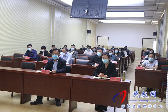 我縣組織收聽收看全國普通高等學(xué)校畢業(yè)生就業(yè)創(chuàng)業(yè)工作電視電話會(huì)議