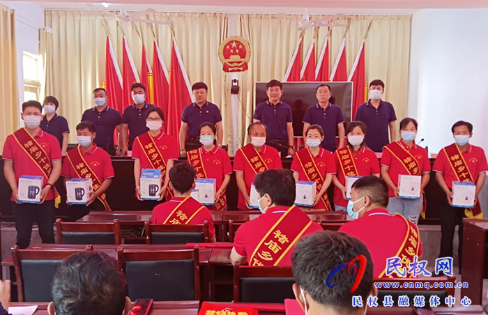民權縣褚廟鄉(xiāng)——樹榜樣 表先進