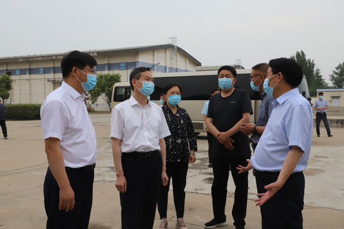 市委副書記、市長(zhǎng)擺向陽到民調(diào)研“三農(nóng)”工作
