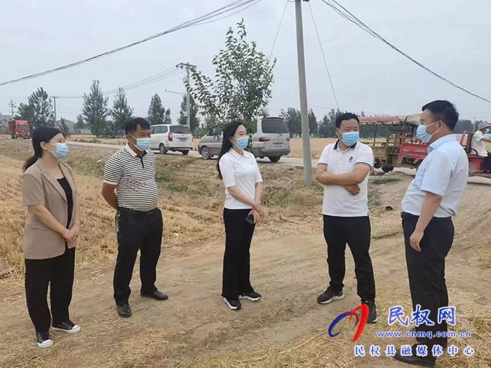 副縣長朱琳、李衛(wèi)政到老顏集鄉(xiāng)督導(dǎo)疫情防控、“三夏”生產(chǎn)、人居環(huán)境集中整治工作
