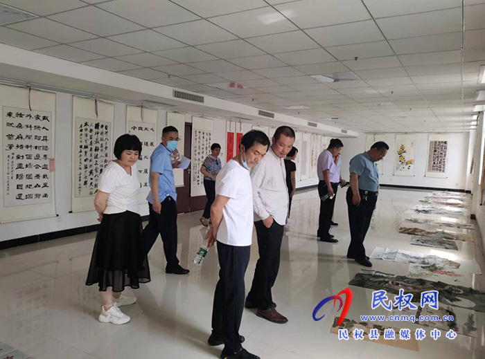 縣文聯(lián)開展“2022年度創(chuàng)建全國文明城市”“紀(jì)念《代表法》頒布三十周年”書畫作品評審活動
