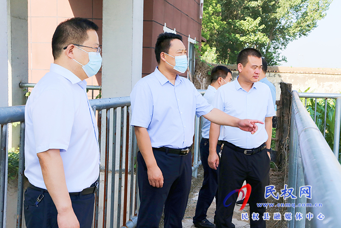 縣委常委、組織部長(zhǎng)王義彬開(kāi)展巡河工作