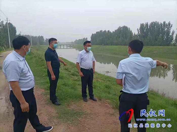 縣委常委、宣傳部長、副縣長畢道喜督查教育系統(tǒng)暑期防溺水工作