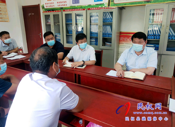 縣委常委、政法委書記陳鴻志到程莊鎮(zhèn)調(diào)研軟弱渙散黨組織整頓、“三零”創(chuàng)建、“五星支部”創(chuàng)建工作